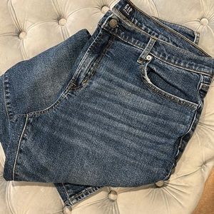 Gap Women’s Girlfriend Jeans